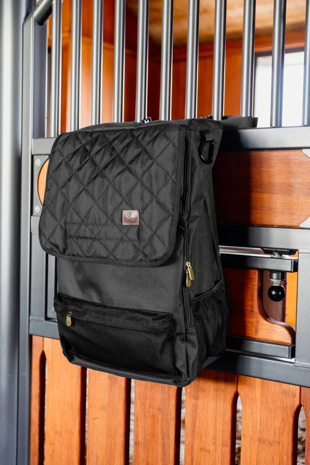 Kentucky Stable Bag | Black or Navy