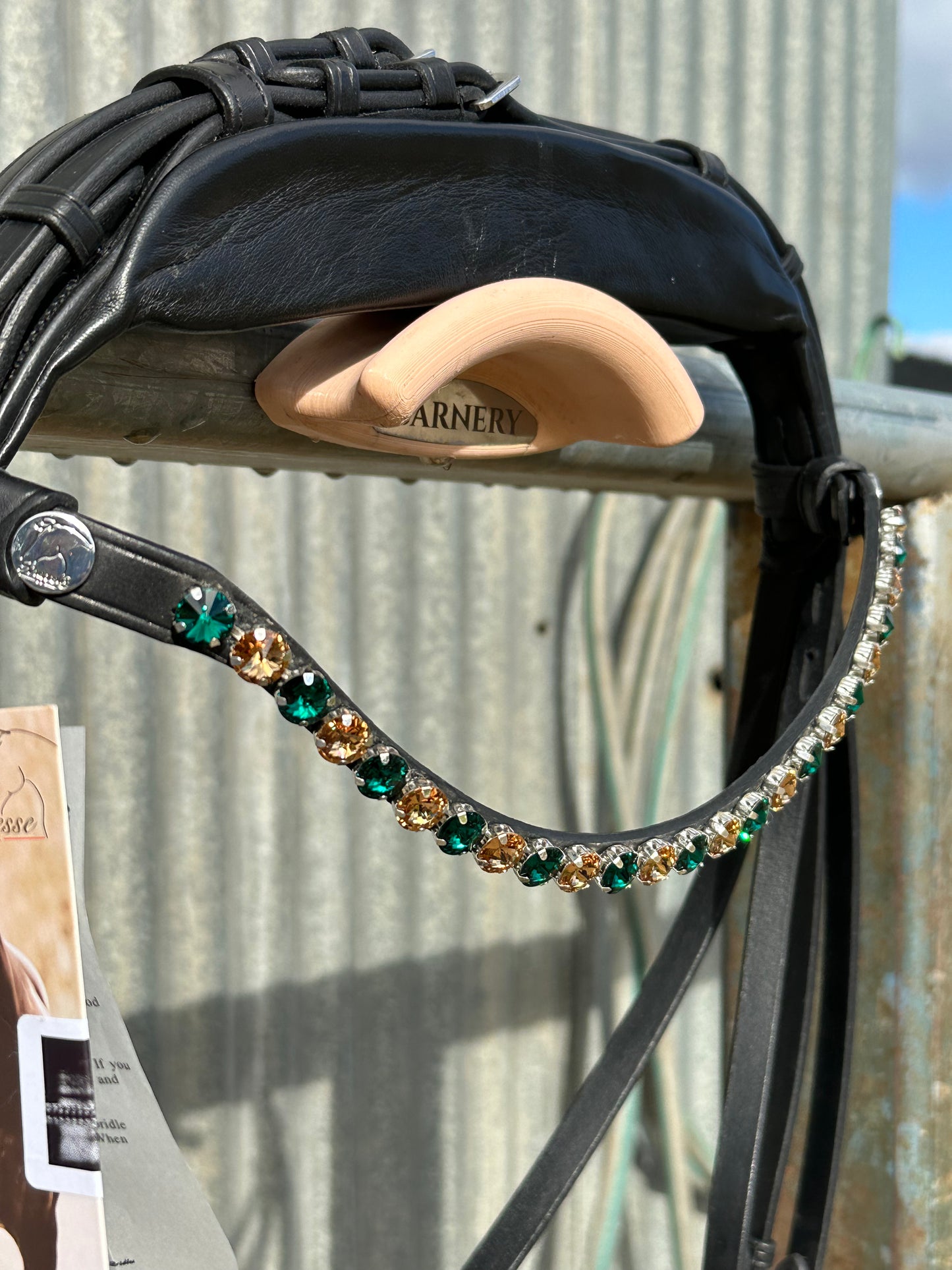 Finesse Large Crystal Browband Special Green and Gold