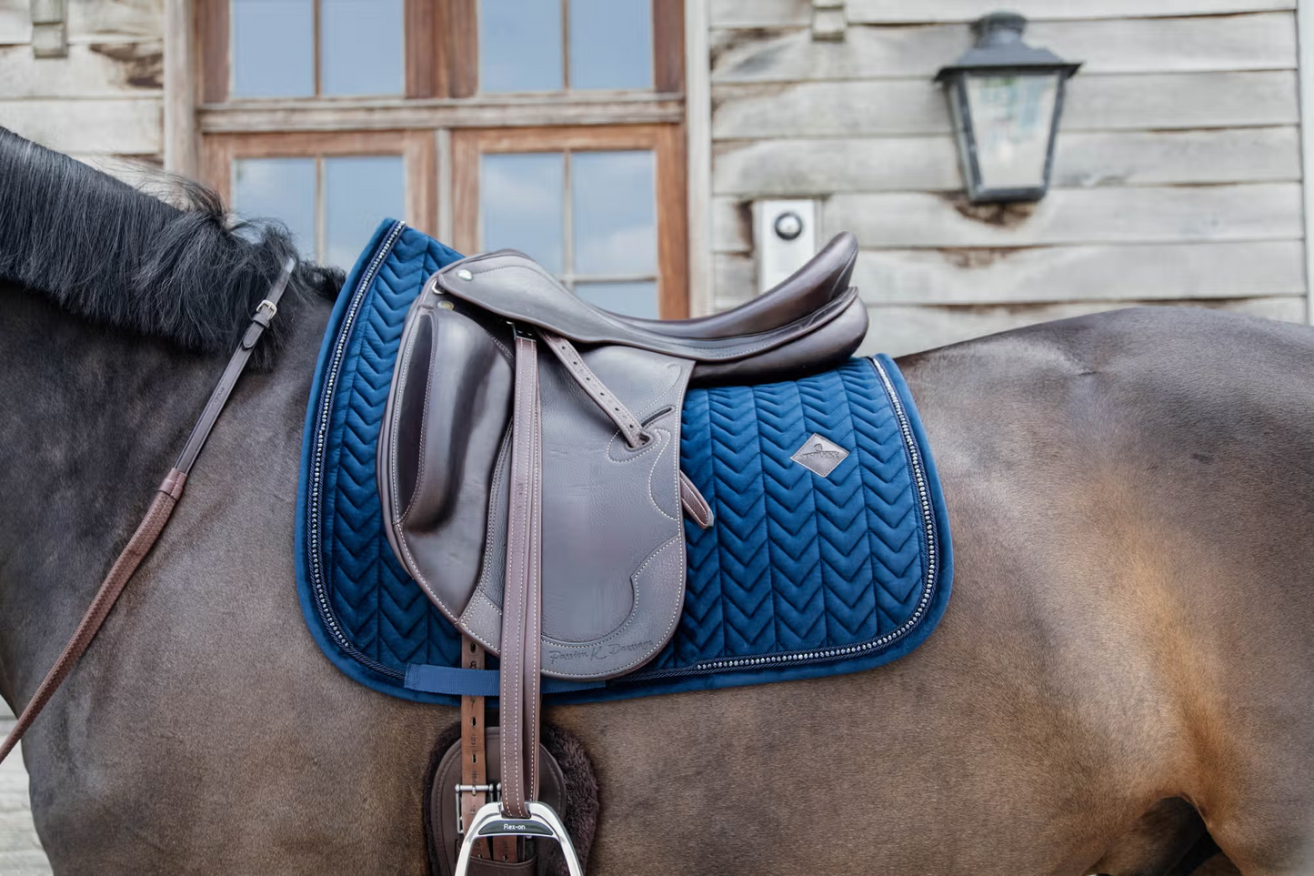 Kentucky Saddle Pad Velvet Pearls Dressage | Choose Colour