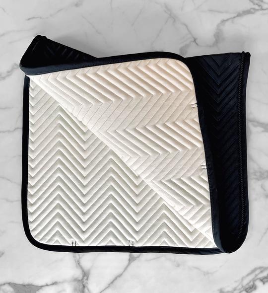 L'Evoine Cotton Dressage Saddle Pad | Choose Black or Grey