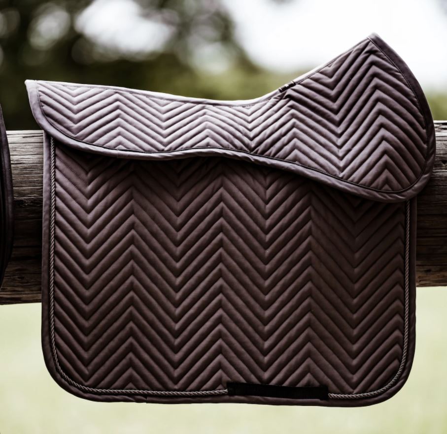 L'Evoine Cotton Dressage Saddle Pad | Choose Black or Grey